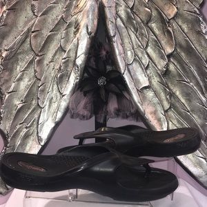 Okabashi Shoes - Okabashi flip flop Size L 10 Okabashi Shoes - Okabashi flip flop Size L 10